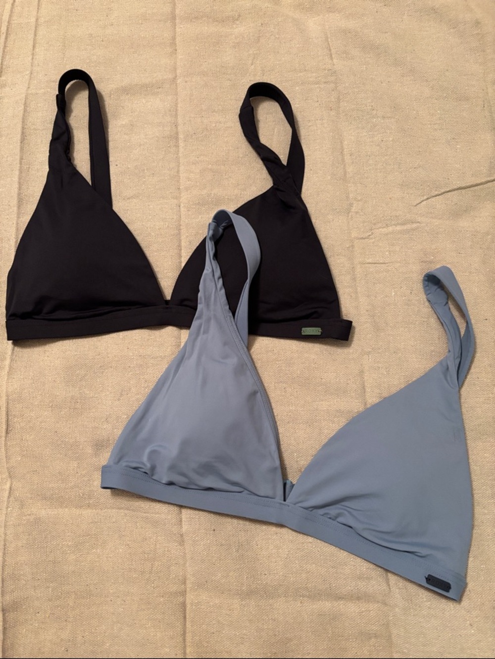 2Roxy bikini tops- Black & Slate Blue M